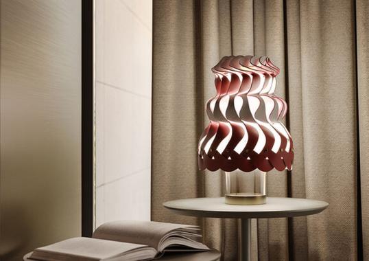 Настольная лампа Tullissè от Poltrona Frau - дизайн Atelier Oï