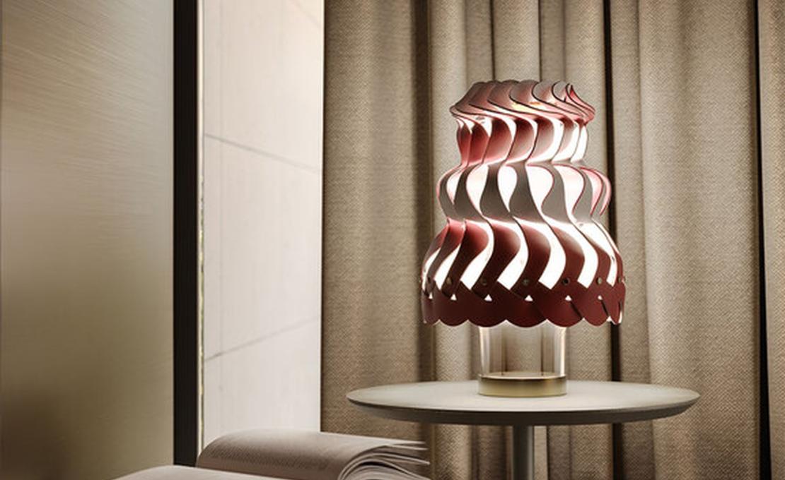 Настольная лампа Tullissè от Poltrona Frau - дизайн Atelier Oï