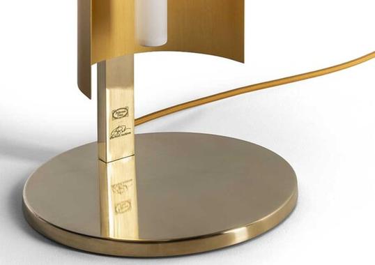Настольная лампа Gio Ponti Oro от Poltrona Frau image 3