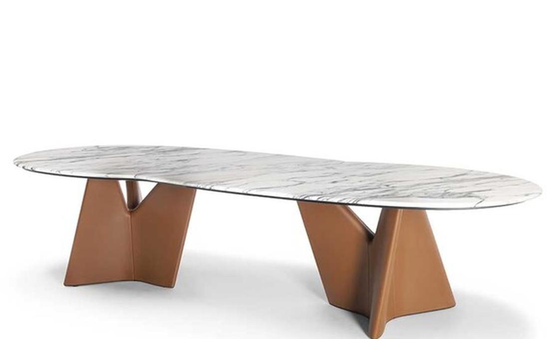 Стол Infinitamente 2.0 от Poltrona Frau - дизайнер Роберто Лаццерони