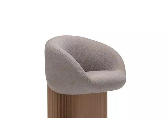 Стул модель Bolete фабрики Andreu World - дизайнер Патрисия Уркиола
