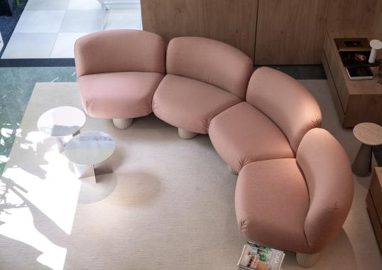 Диван модель Bolete Lounge BIO фабрики Andreu World