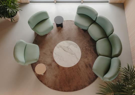 Диван модель Bolete Lounge BIO фабрики Andreu World