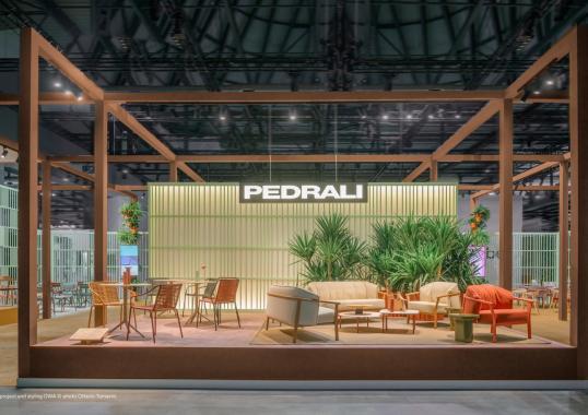 Двухместный диван Lamorisse 3682 от фабрики Pedrali