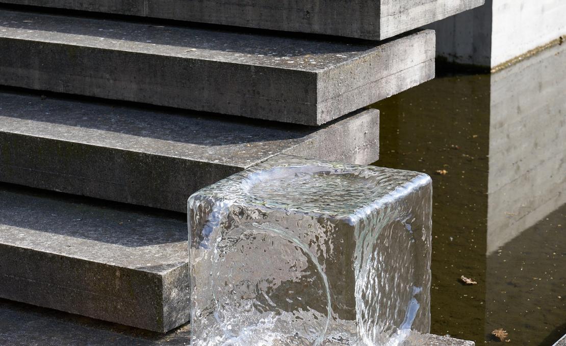 Журнальный столик Etime от Barovier&Toso - дизайнер Luca Nichetto