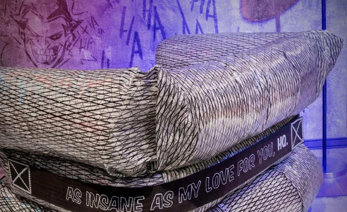 Кресло модель ASYLUM LIMITED EDITION фабрики FORMITALIA - дизайн Stellantis Design Studio
