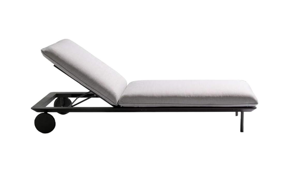 Стулья модель Senja Lounger от фабрики Tribù