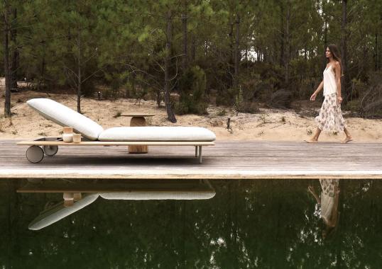 Стулья модель Senja Lounger от фабрики Tribù
