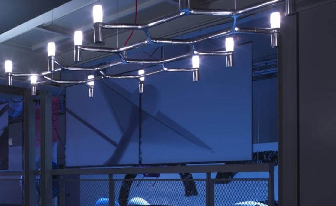 Подвесной светильник модель Crown Plana Halo/LED - Lampada a sospensione от фабрики Nemo
