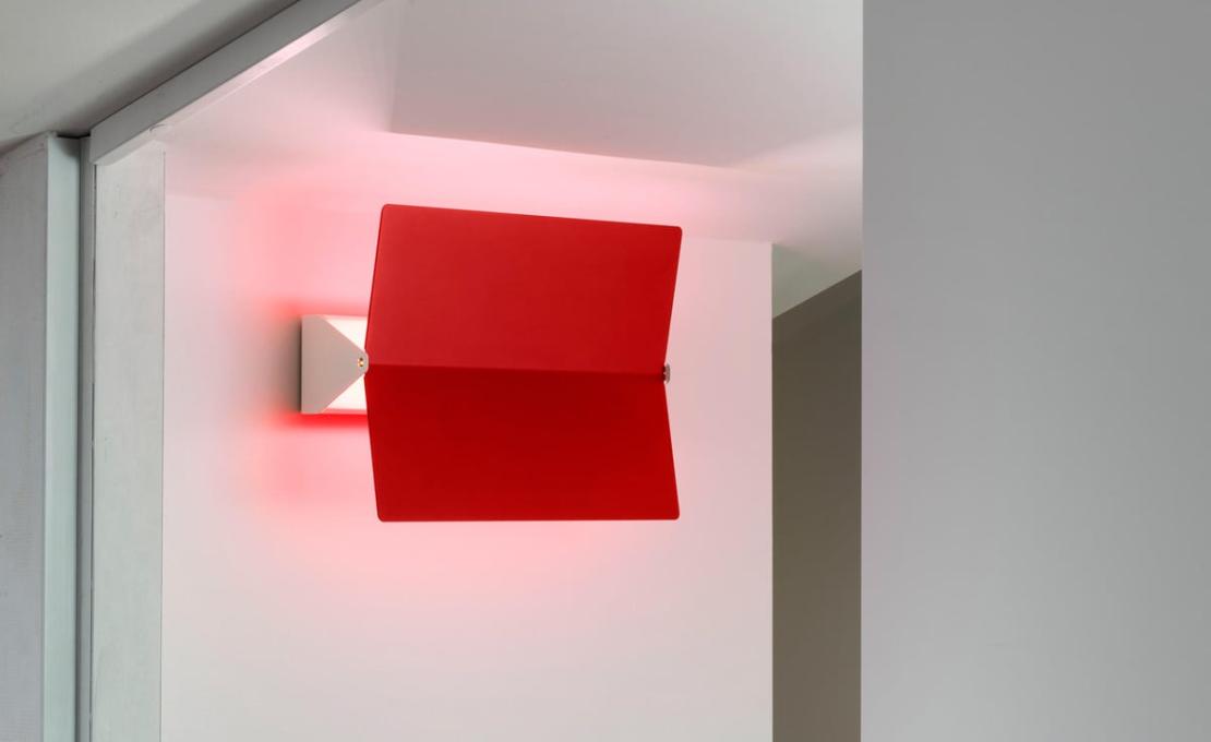 Бра модель Applique A Volet Pivotant Pliè LED от фабрики Nemo