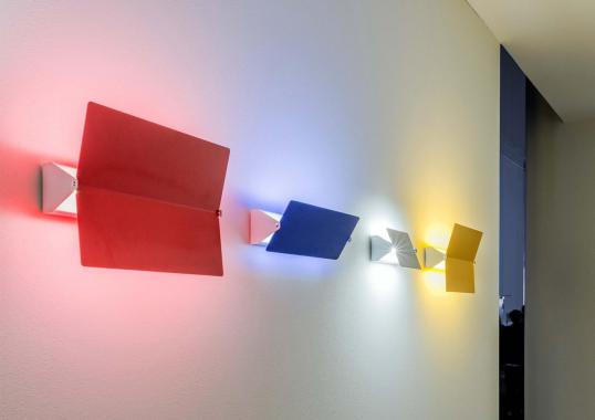 Бра модель Applique A Volet Pivotant Pliè LED от фабрики Nemo