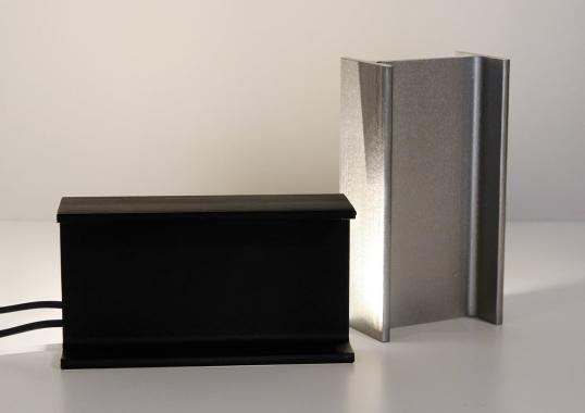 Настольная лампа модель Mini Mais Plus Que Cela Je Ne Peux Pas Table Lamp от фабрики Nemo