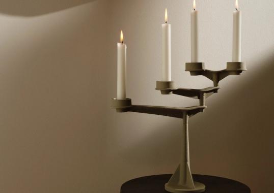 Подсвечник модель Spin Mini Candleholder от фабрики Tom Dixon