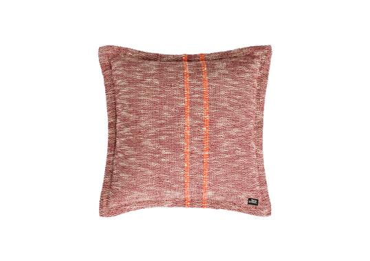 Кровать модель Track Cushion от фабрики Tom Dixon