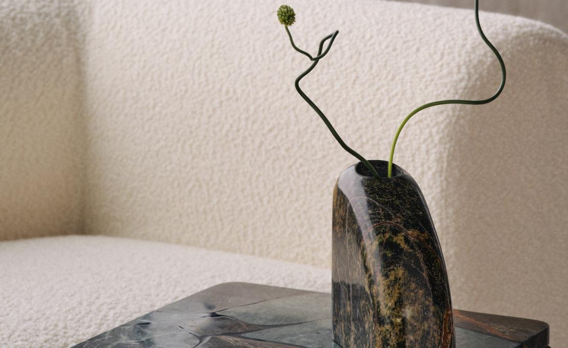 Ваза модель Boulder Vase от фабрики Tom Dixon