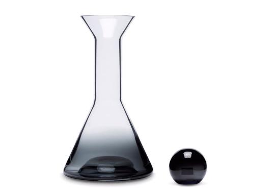 Ваза модель 205142 от фабрики Tom Dixon