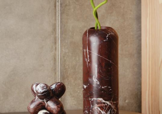 Ваза модель Boulder Vase от фабрики Tom Dixon