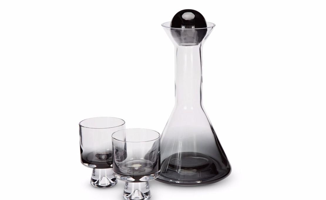 Ваза модель 205142 от фабрики Tom Dixon