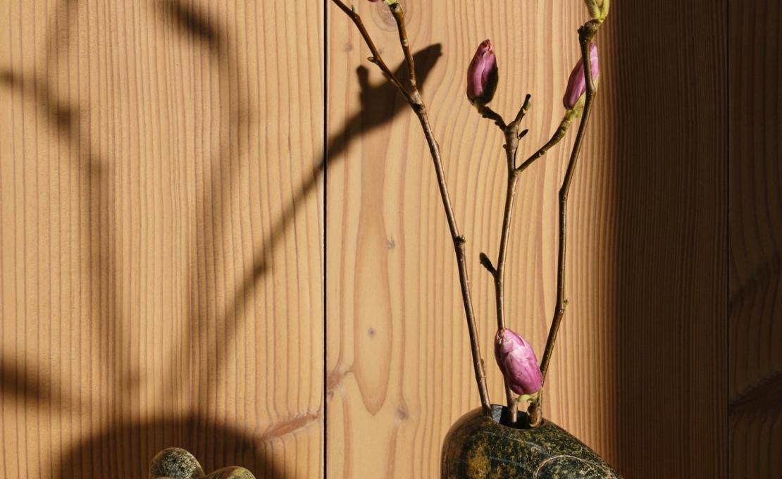 Ваза модель Boulder Vase от фабрики Tom Dixon