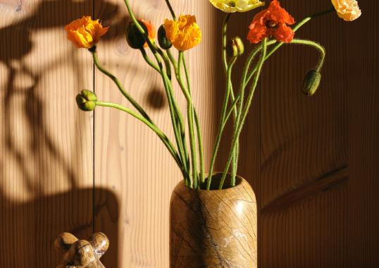 Ваза модель Boulder Vase от фабрики Tom Dixon