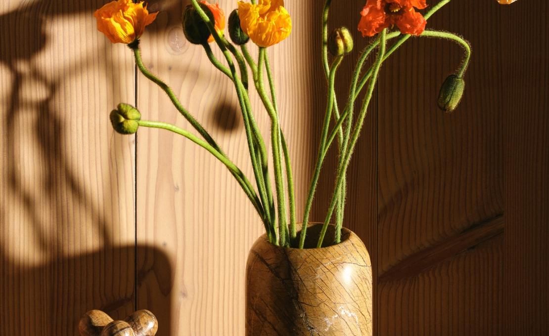 Ваза модель Boulder Vase от фабрики Tom Dixon