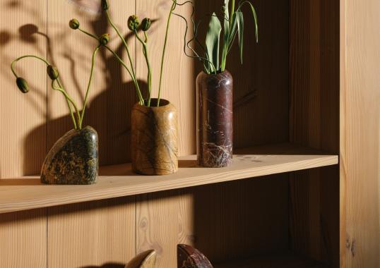 Ваза модель Boulder Vase от фабрики Tom Dixon