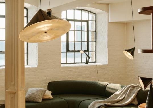 Подвесной светильник модель Pose Suspension Lamp - L. 25 cm от фабрики Tom Dixon