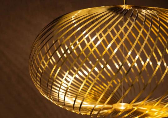 Подвесной светильник модель Spring Suspension Lamp - Brass от фабрики Tom Dixon