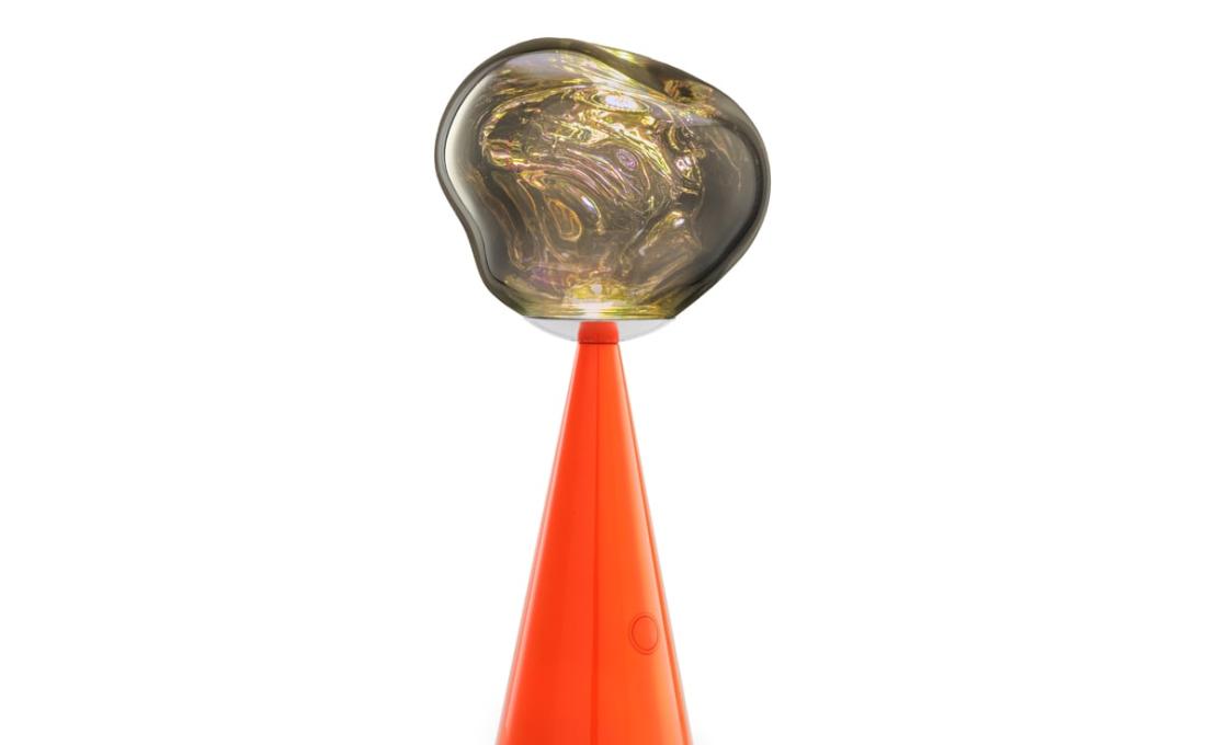 Настольная лампа модель Melt Portable Light – In&Outdoor Table Lamp от фабрики Tom Dixon
