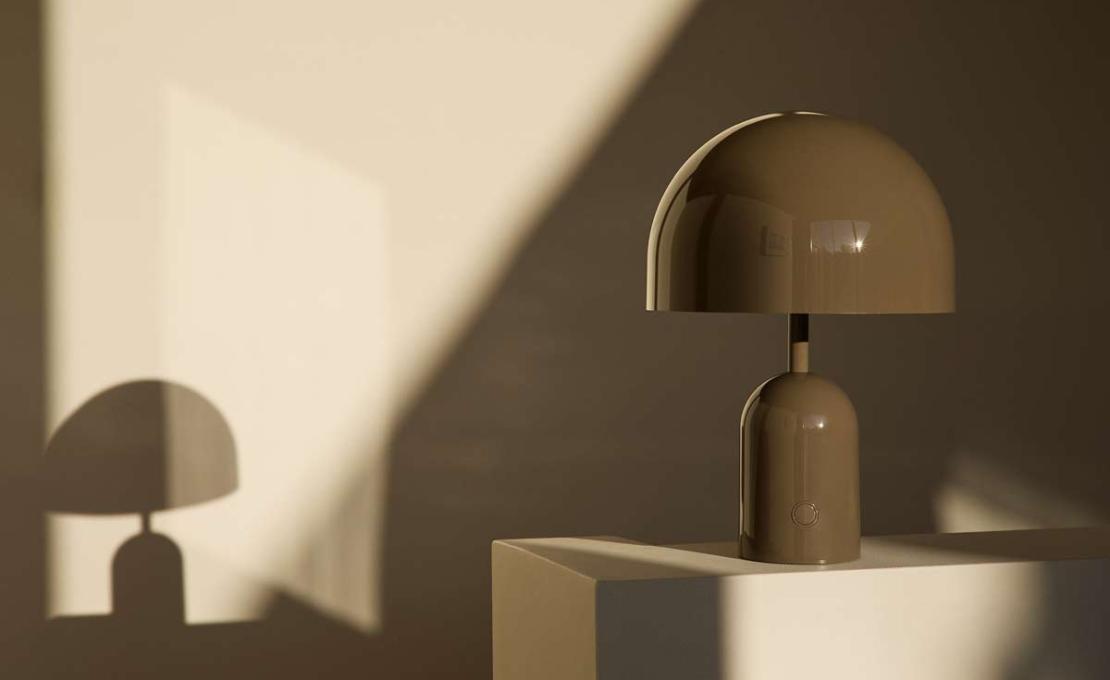 Настольная лампа модель Bell LED Table Lamp от фабрики Tom Dixon