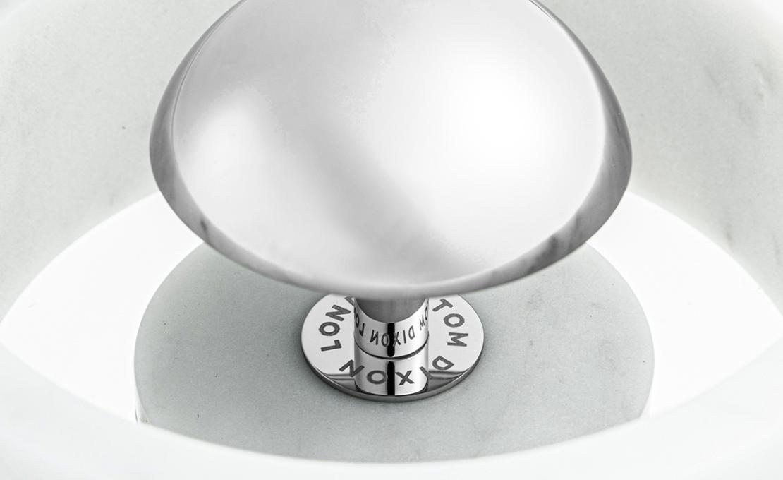 Настольная лампа модель Stone Portable Table Lamp от фабрики Tom Dixon