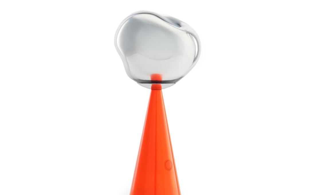 Настольная лампа модель Melt Portable Light – In&Outdoor Table Lamp от фабрики Tom Dixon