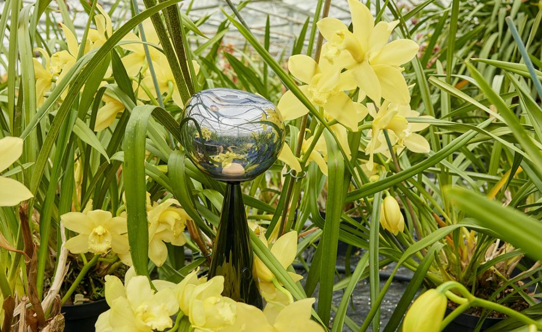 Настольная лампа модель Melt Portable Light – In&Outdoor Table Lamp от фабрики Tom Dixon