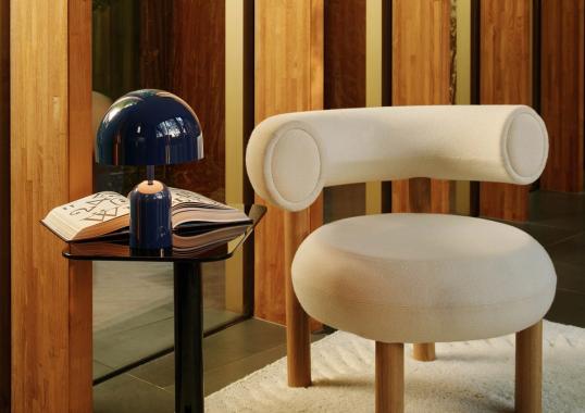 Настольная лампа модель Bell Table Lamp - Portable от фабрики Tom Dixon