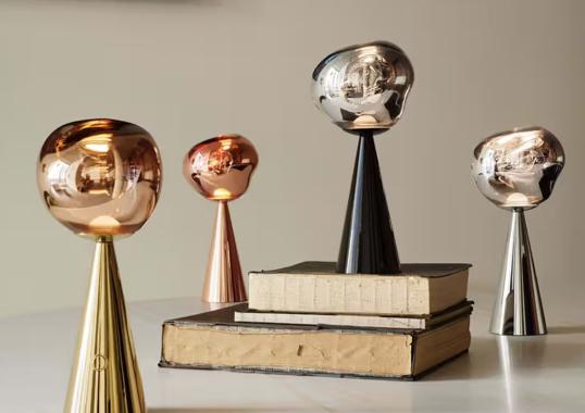 Настольная лампа модель Melt Portable Light – In&Outdoor Table Lamp от фабрики Tom Dixon