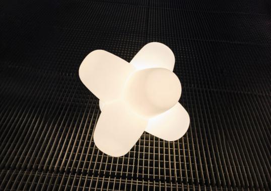 Настольная лампа модель 1008166 от фабрики Tom Dixon