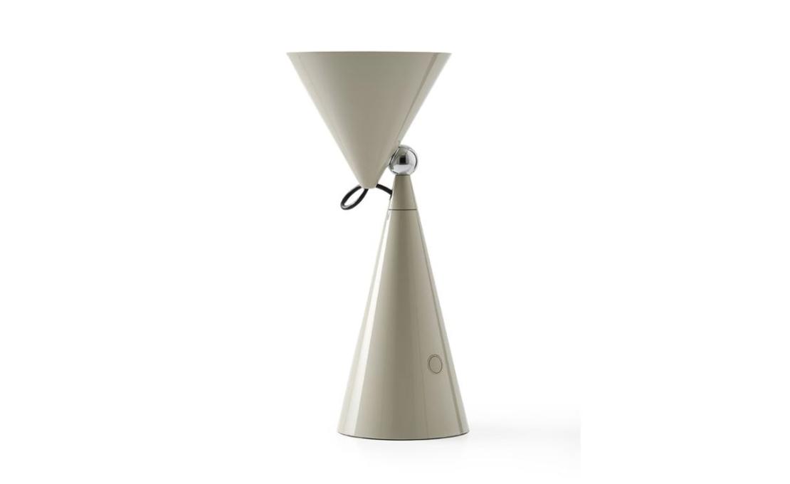 Настольная лампа модель Pose Portable LED - Table Lamp от фабрики Tom Dixon