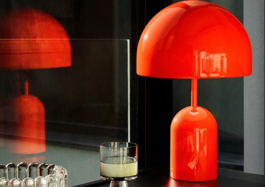 Настольная лампа модель Bell Table Lamp - Portable от фабрики Tom Dixon