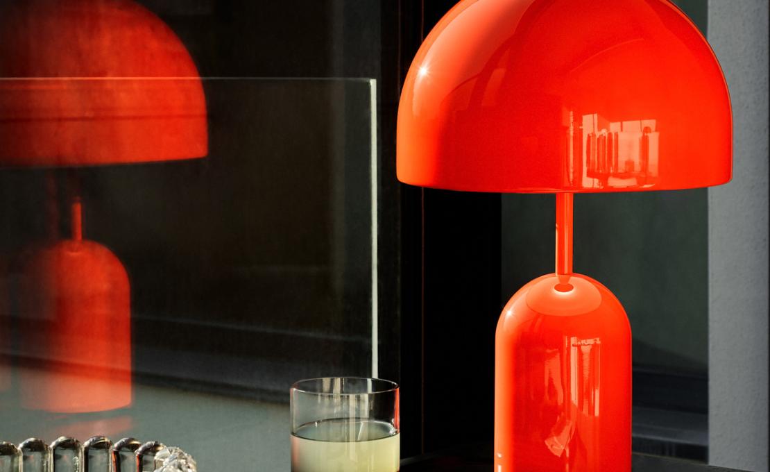Настольная лампа модель Bell Table Lamp - Portable от фабрики Tom Dixon