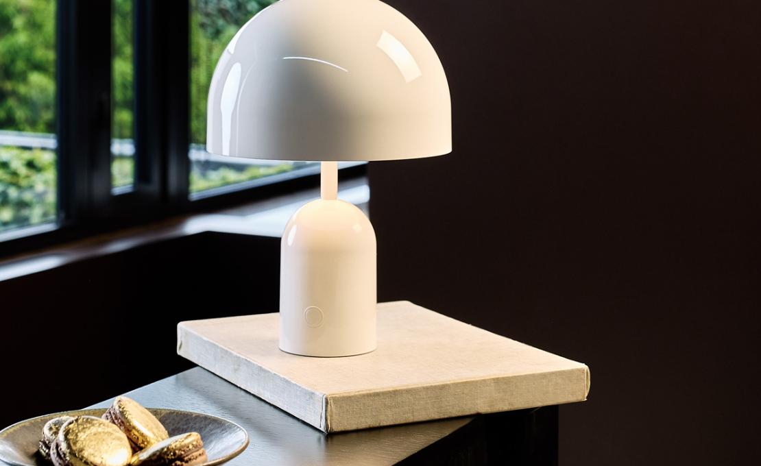 Настольная лампа модель Bell Table Lamp - Portable от фабрики Tom Dixon