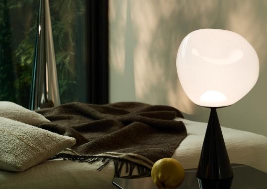 Настольная лампа модель Melt Cone Fat Small Table Lamp от фабрики Tom Dixon