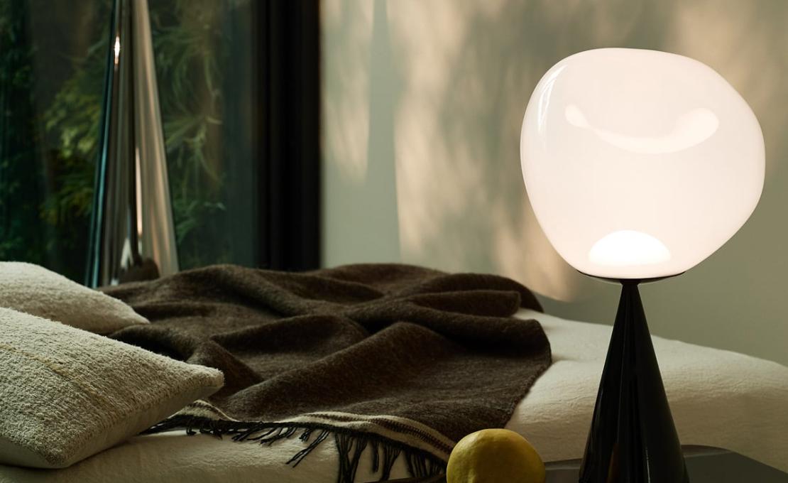 Настольная лампа модель Melt Cone Fat Small Table Lamp от фабрики Tom Dixon