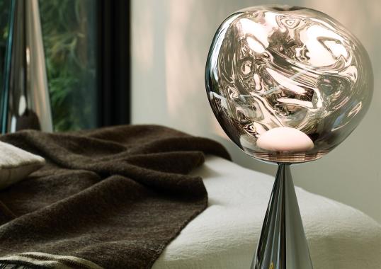 Настольная лампа модель Melt Cone Fat Table Lamp LED - Silver Cone от фабрики Tom Dixon