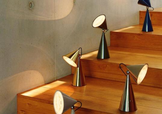 Настольная лампа модель Pose Portable LED - Table Lamp от фабрики Tom Dixon