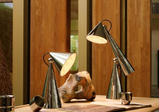Настольная лампа модель Pose Portable LED - Table Lamp от фабрики Tom Dixon