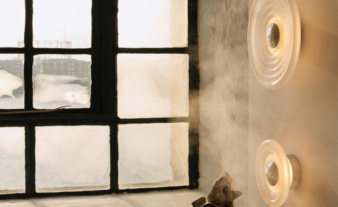 Бра модель Press Frosted Surface Wall Lamp от фабрики Tom Dixon