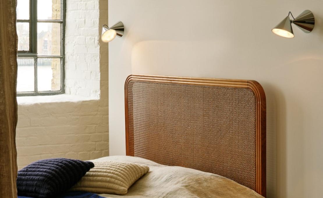 Бра модель Pose Surface Wall Lamp от фабрики Tom Dixon