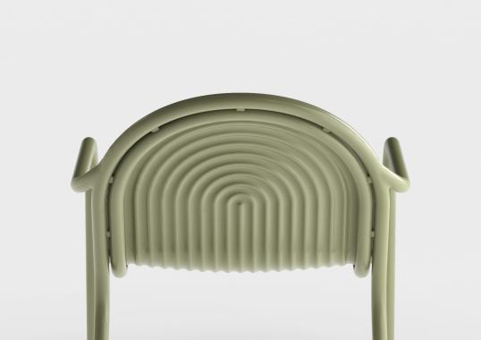 Кресло модель Groove Outdoor Lounge Chair от фабрики Tom Dixon