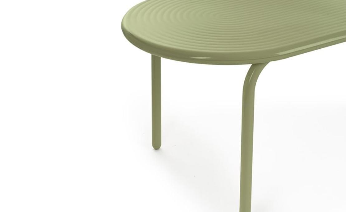 Кресло модель Groove Obround Table от фабрики Tom Dixon