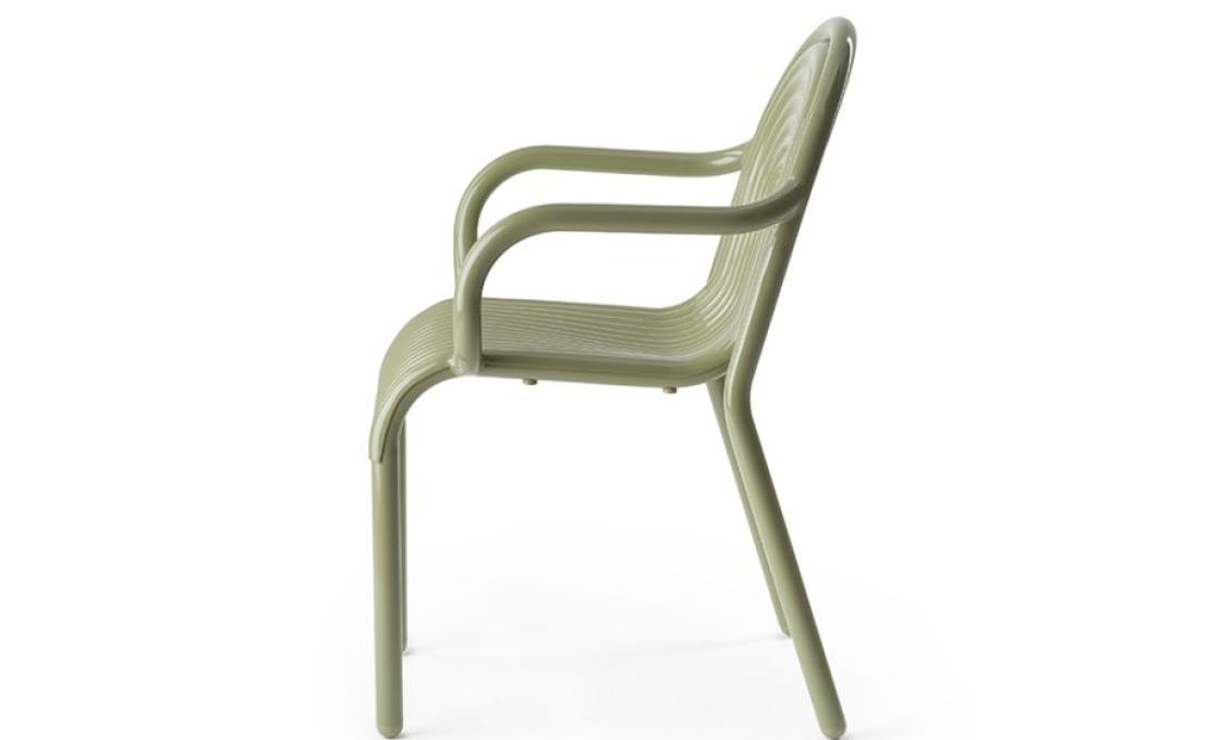 Кресло модель Groove Armchair от фабрики Tom Dixon